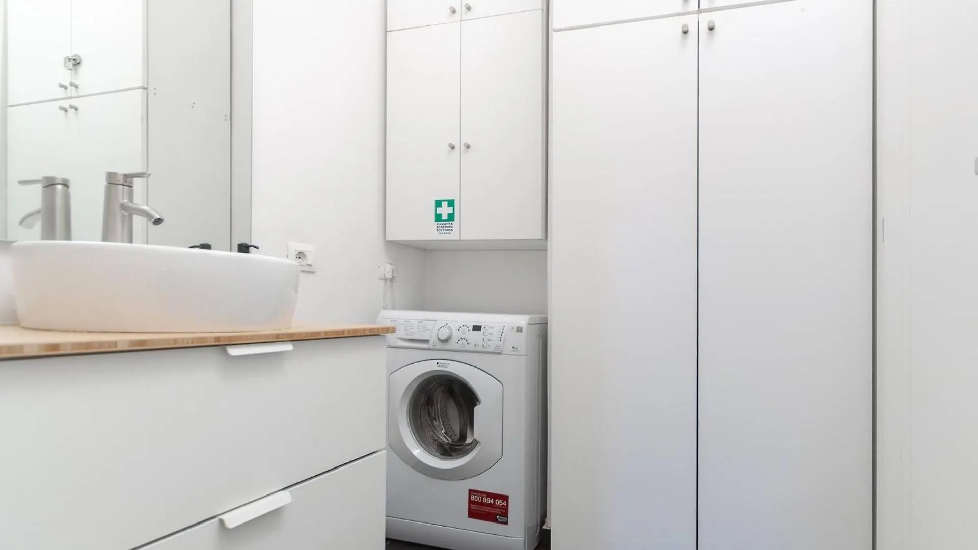 Locami Apartment Gorla M1 Milano 0*,  Italia