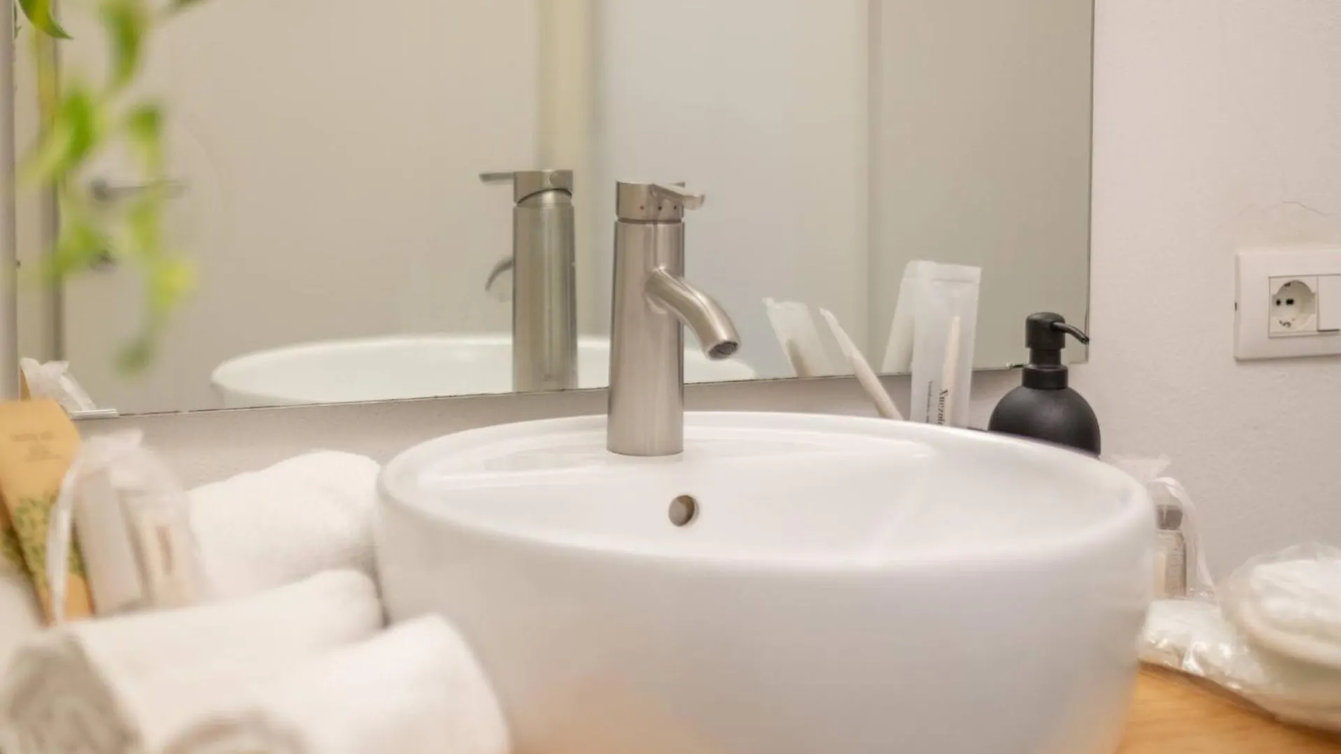 Locami Apartment Gorla M1 Milano