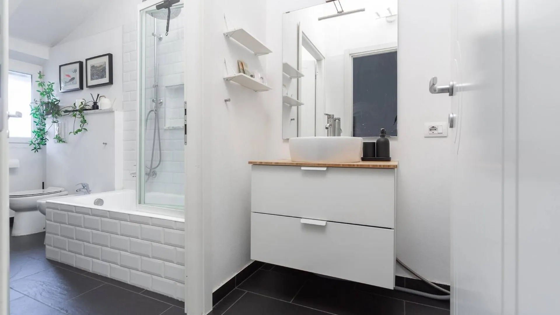 Locami Apartment Gorla M1 Milánó